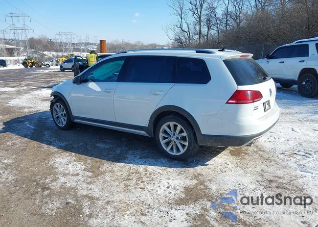 3VWH17AU2HM540918: 44207559