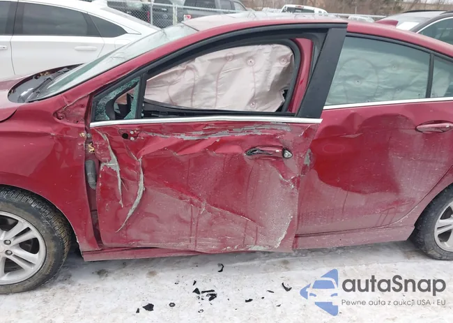 1G1BE5SM6H7135163: 44207560