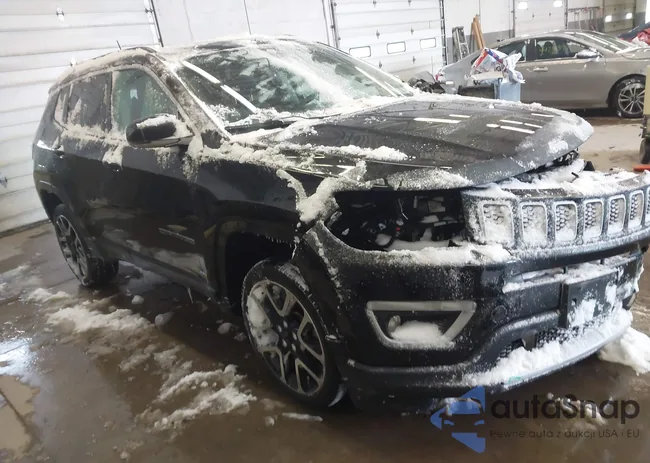 3C4NJDCB0JT199837: 44207581