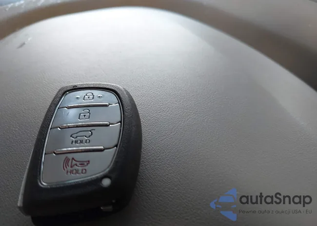 KMHC05LC6HU026635: 44207631