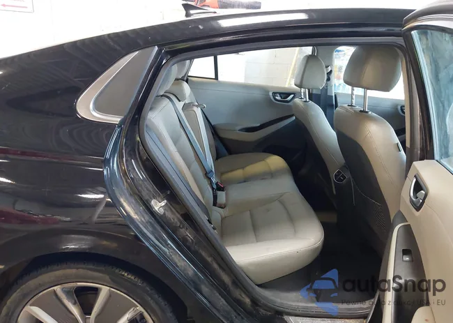 KMHC05LC6HU026635: 44207631