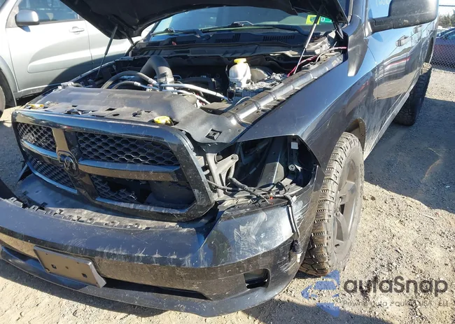 1C6RR7FT6JS282293: 44207678