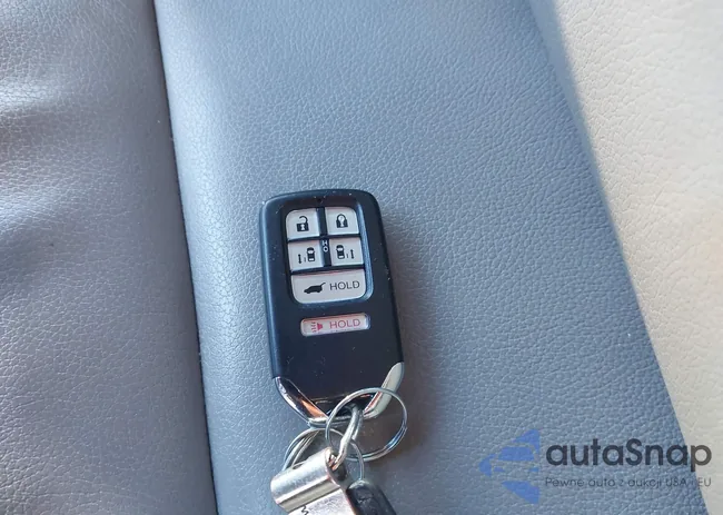 5FNRL5H65GB106203: 44207686