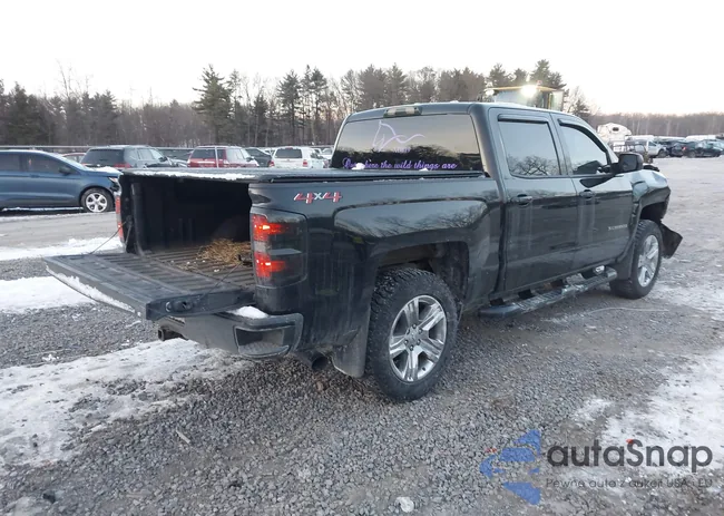 3GCUKPEC6JG279541: 44207699