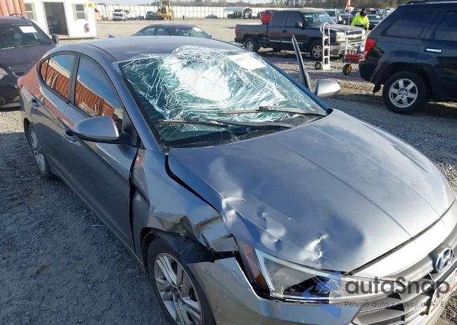 KMHD84LF1KU877654: 44207722