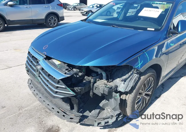 3VWC57BU3LM078021: 44207729