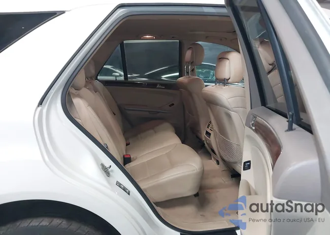 4JGBB8GB2AA591027: 44207780