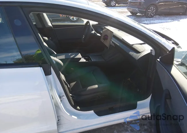 5YJ3E1EA4RF822675: 44207793