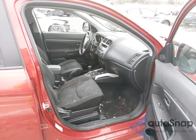 JA4AP3AU5BZ016870: 44207869