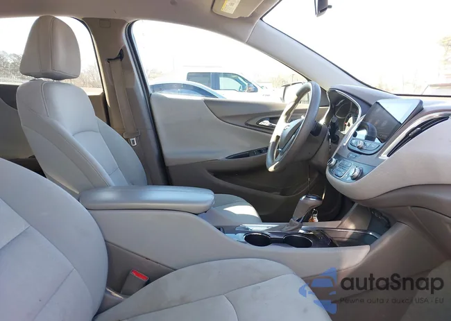 1G1ZD5ST2LF034872: 44207889