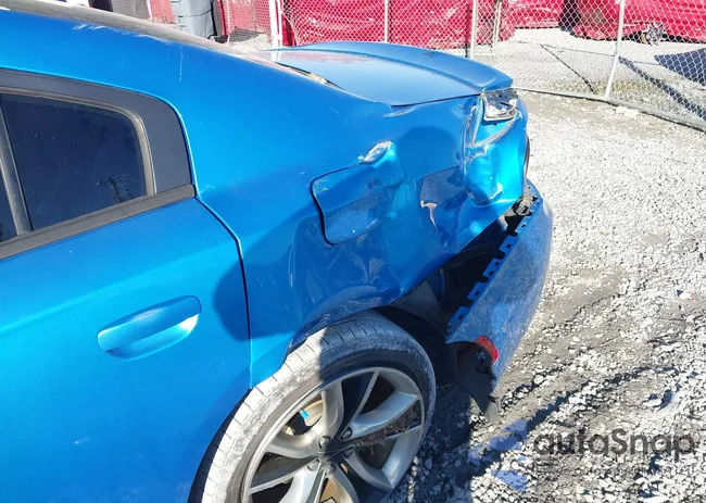 2C3CDXCT8FH773520: 44207895