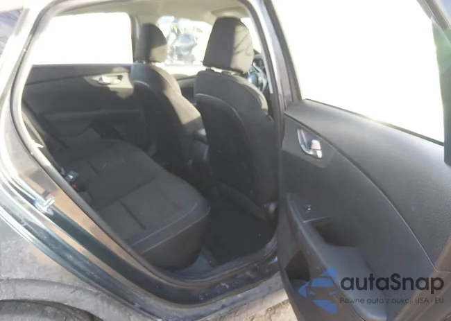 3KPF24AD6ME394971: 44207921