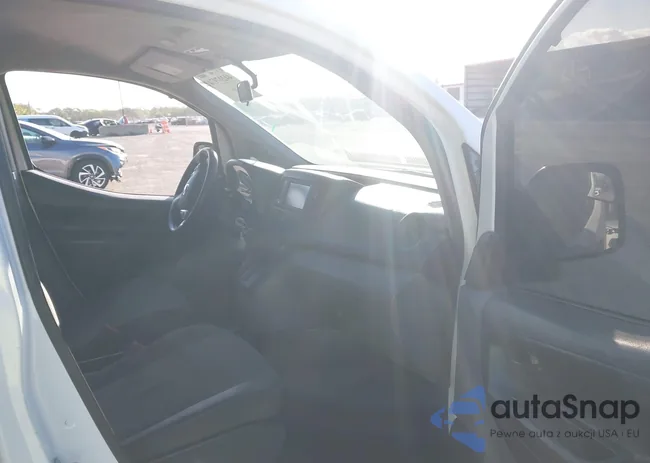 3N6CM0KN6LK697355: 44207974