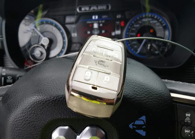 1C6SRFHTXLN314009: 44207981