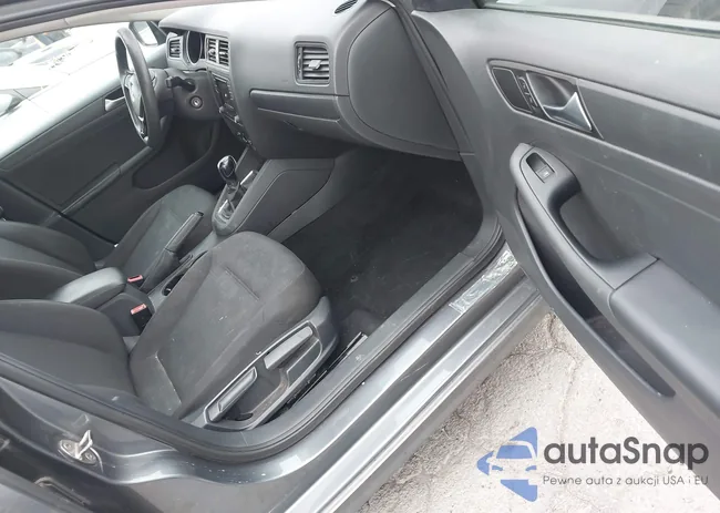 3VW267AJ3GM414403: 44207013