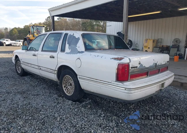 1LNLM81W8TY648514: 44207043