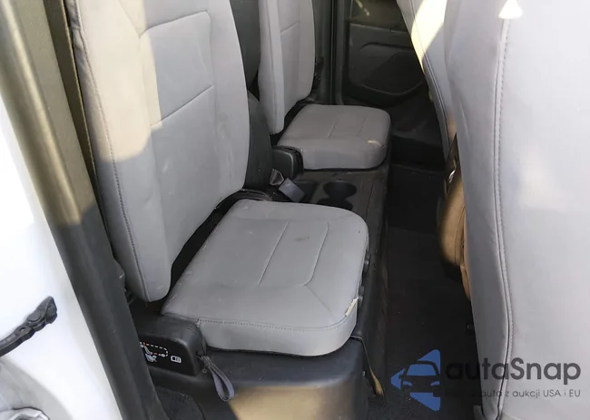 1GCHSBEA9M1103010: 44207128