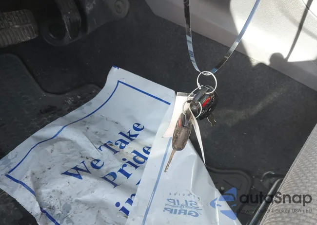 4S3GKAD61J3603875: 44207173