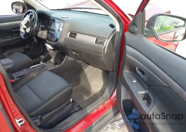 JA4AD3A38GZ020256: 44207184