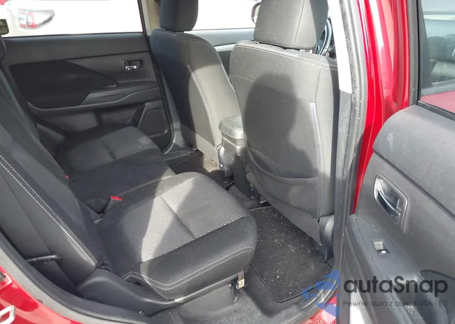 JA4AD3A38GZ020256: 44207184