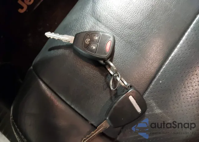 1C4NJDEB0HD111012: 44207188