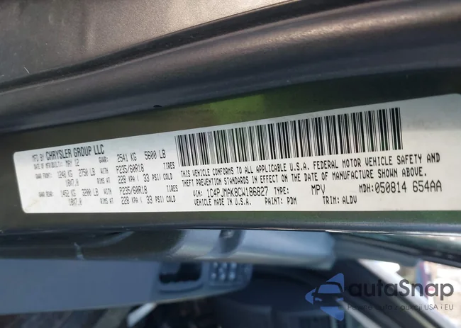 1C4PJMAK8CW186827: 44207205