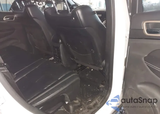 1C4RJFBGXFC886952: 44207220