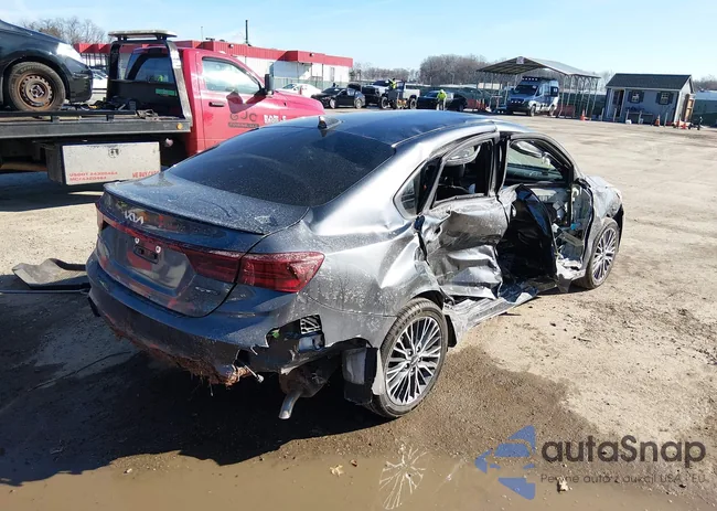 3KPF54AD7RE722347: 44207247