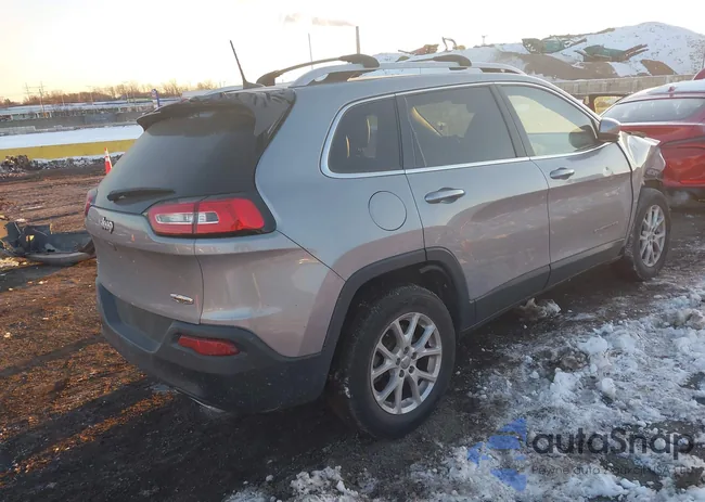 1C4PJMCS6HW576040: 44207292