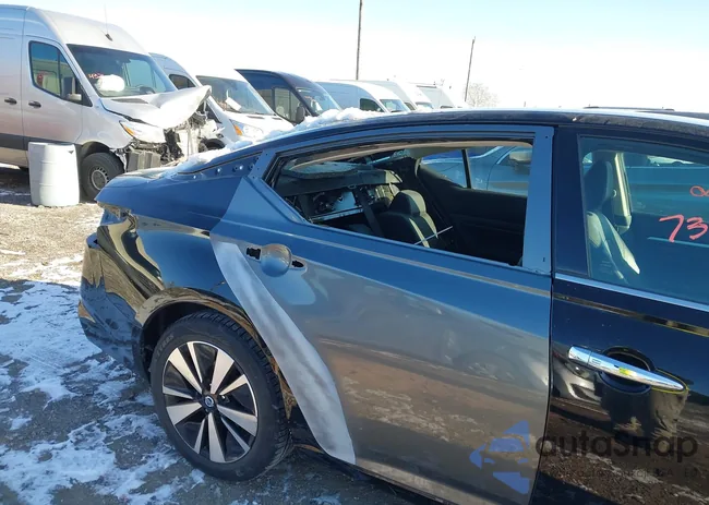 1N4BL4EV4KC224763: 44207330