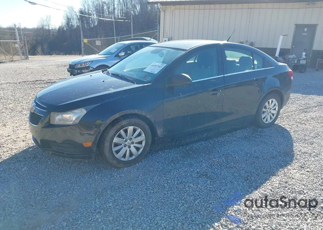 1G1PC5SH7B7300031: 44207343