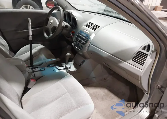 1N4AL11D73C206573: 44208390