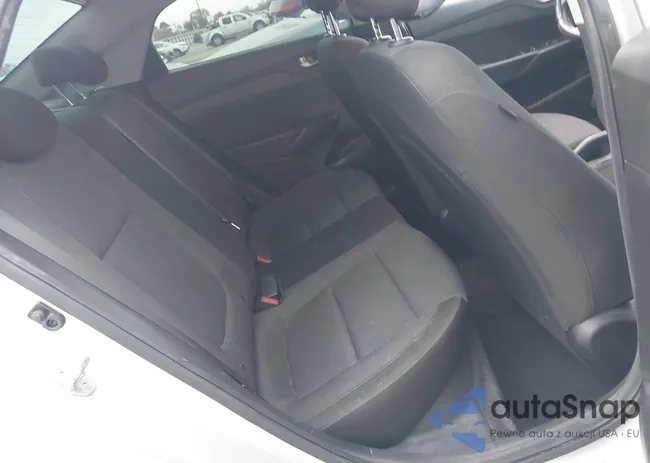 3KPC24A30JE032432: 44208436