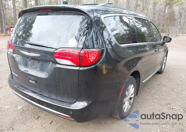 2C4RC1BG3HR539101: 44208480