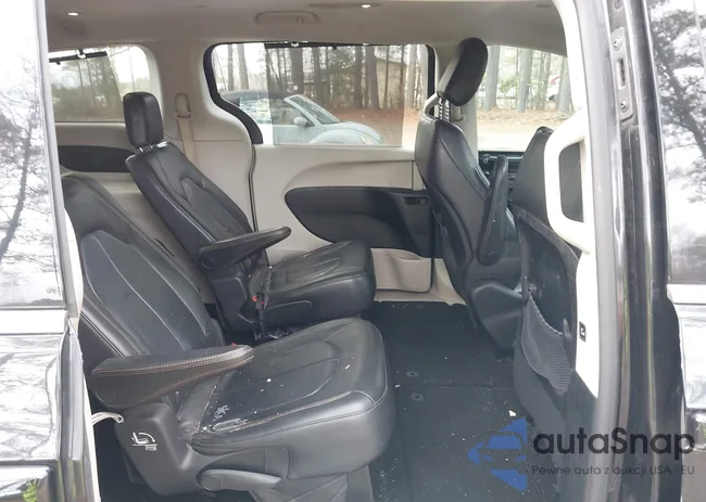 2C4RC1BG3HR539101: 44208480