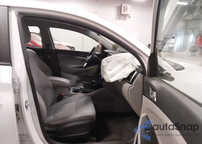 KM8J2CA48KU900783: 44208657