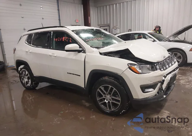 3C4NJDBB3JT150536: 44208722