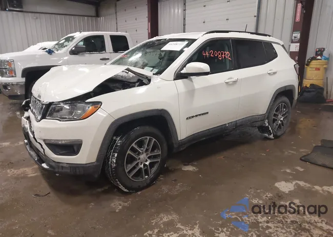 3C4NJDBB3JT150536: 44208722