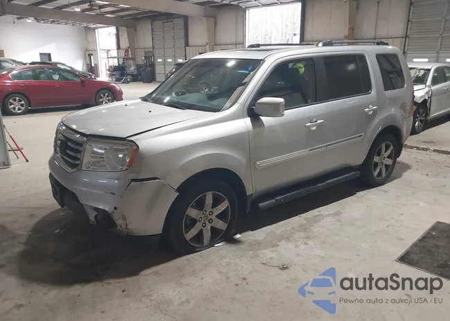 5FNYF3H95CB038416: 44208724