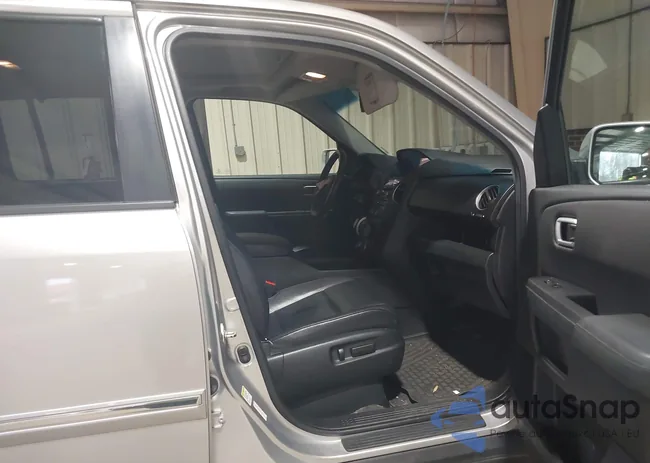 5FNYF3H95CB038416: 44208724