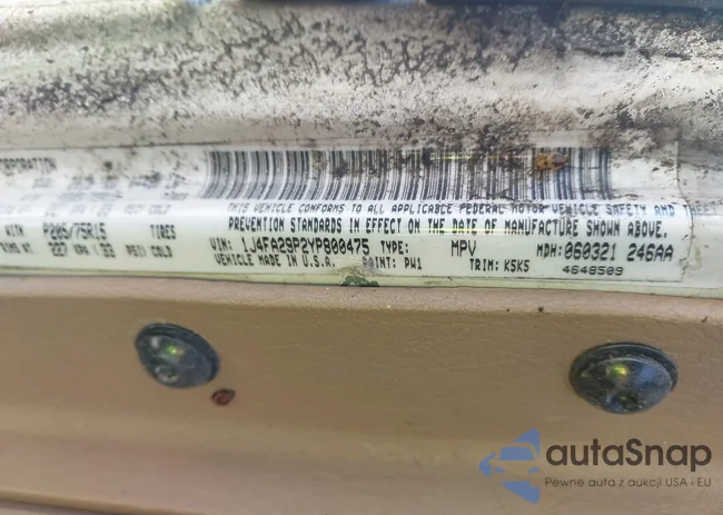 1J4FA29P2YP800475: 44208746