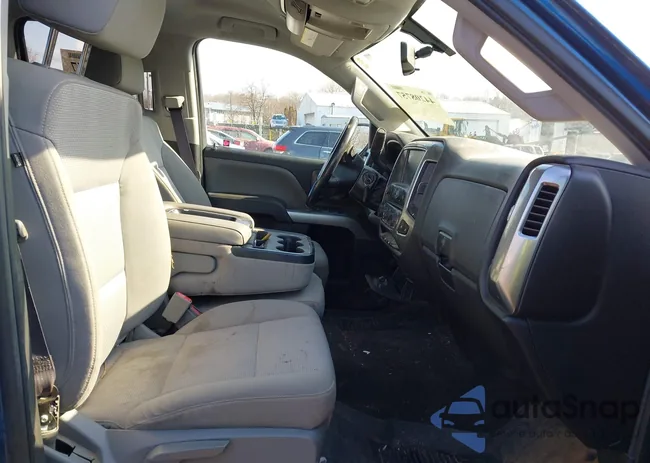 1GCVKREC3HZ122074: 44208757