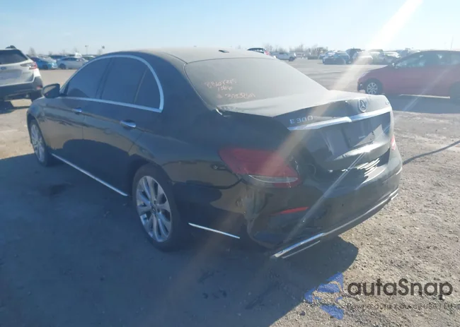 WDDZF4JB9JA380261: 44208772