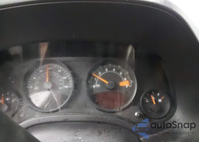 1C4NJDBB7GD556897: 44208879