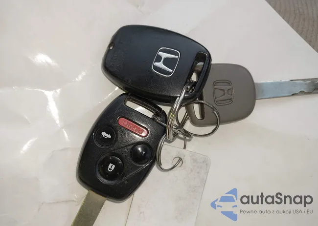 2HGFA16896H511237: 44208918