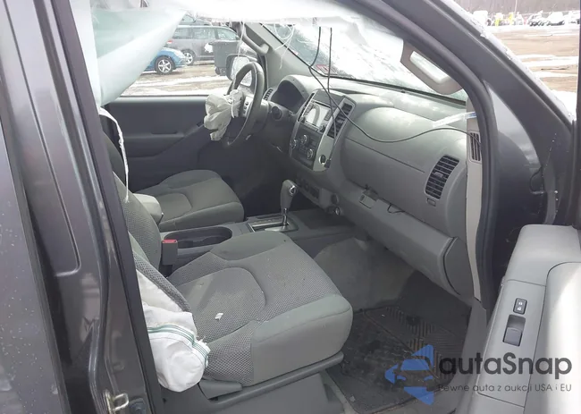 1N6AD0EV1GN776953: 44208066