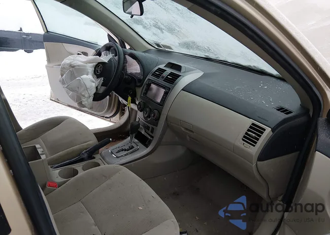 2T1BU4EE3DC957629: 44208076