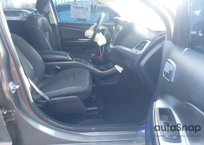 3C4PDCBB2DT576894: 44208083