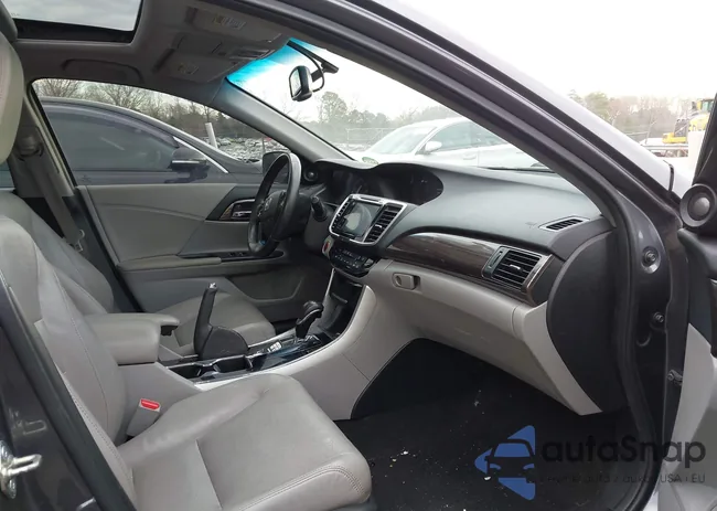 1HGCR2F80HA207054: 44208181