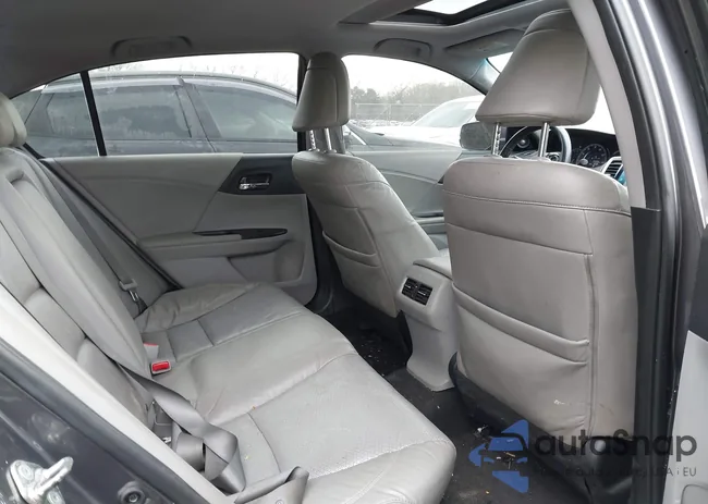 1HGCR2F80HA207054: 44208181